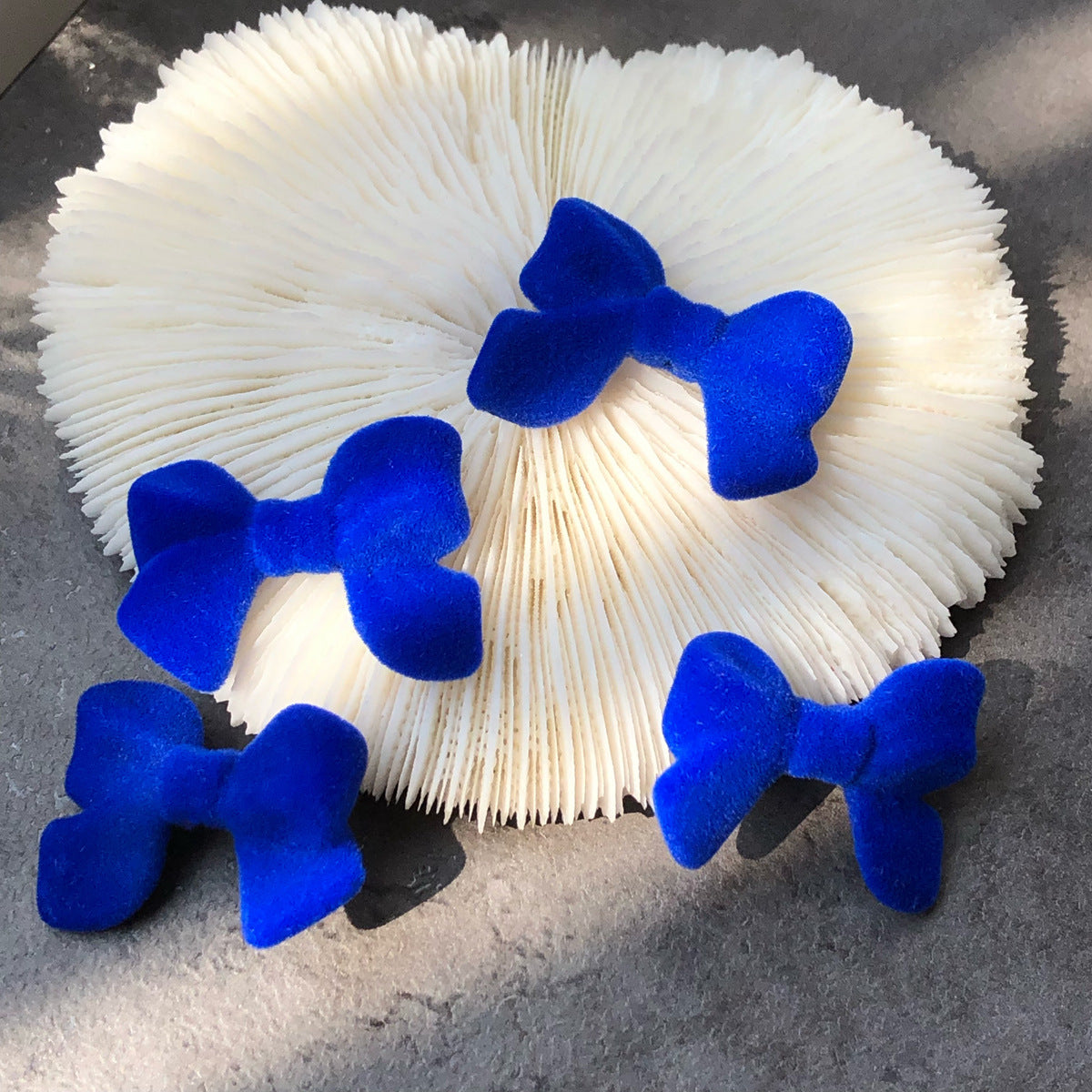 Wholesale 10PCS Flocking Bow Accessories Beads